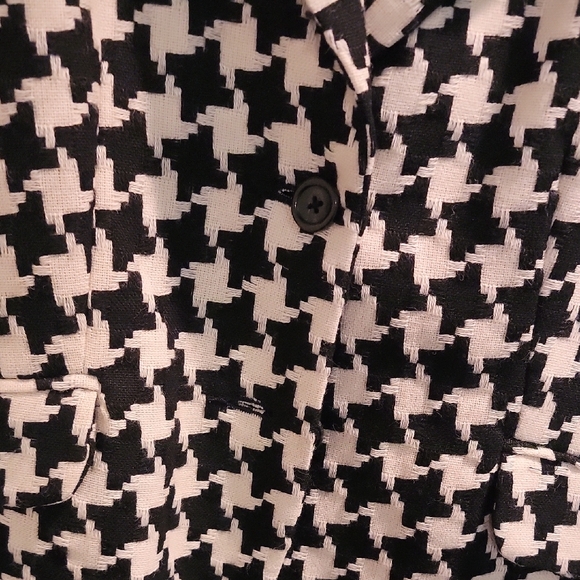 George Black and White Houndstooth Blazer - Picture 3 of 3